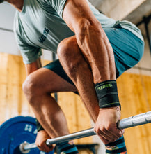 Load image into Gallery viewer, Wrist Wraps Core Black