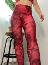 Load image into Gallery viewer, Red swirl one size legging