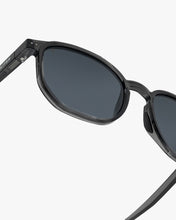Load image into Gallery viewer, SUNGLASSES HORISON BLACK GRAY
