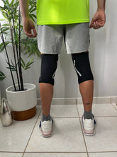 Load image into Gallery viewer, 7mm Black knee Sleeve
